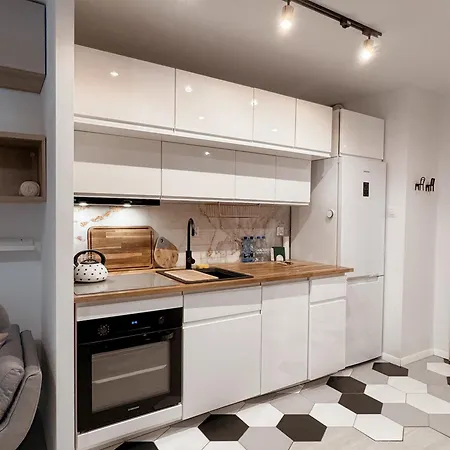 Z Ogrodkiem I Widokiem Na Apartment Gdansk